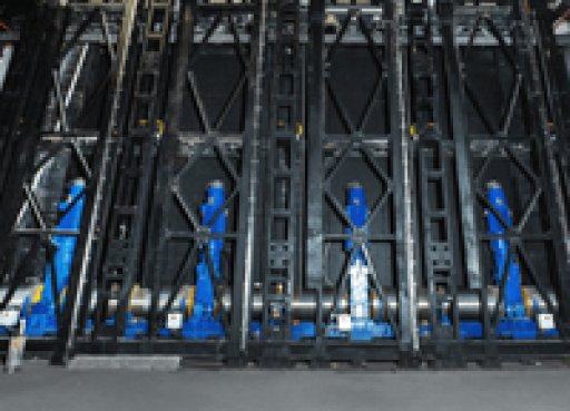 Винтовые домкраты ZIMM в театральном оборудовании сцен